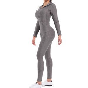 Woman’s workout set